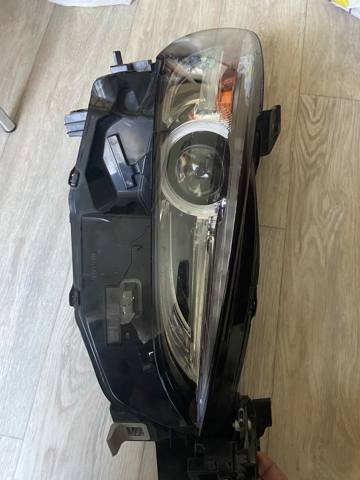 Основна фара - вставка GRF551030 MAZDA