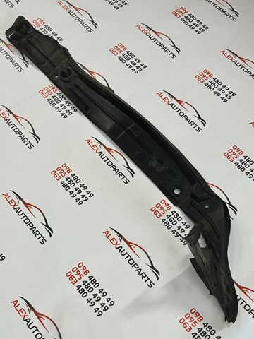 Ущільнювач арки крила 4L0821112 VAG