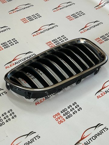 Решітка радіатора права 7336478 BMW