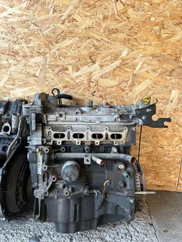 Головка блока циліндрів (ГБЦ) 7700600552F RENAULT