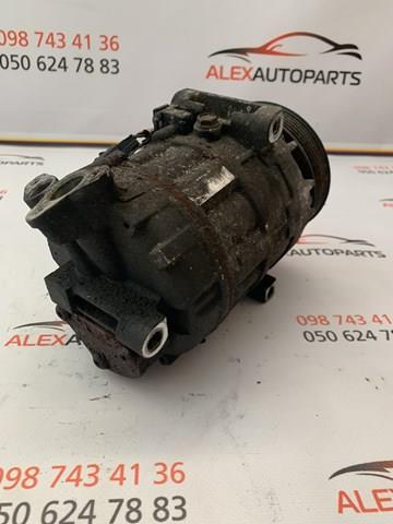 Компресор кондиціонера 8200454172 RENAULT