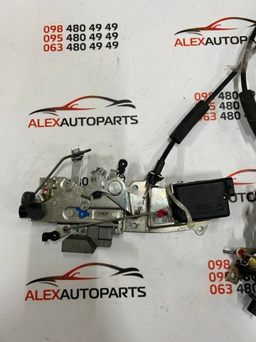 Замок дверей бічних зсувних лівих 9138F6 PEUGEOT