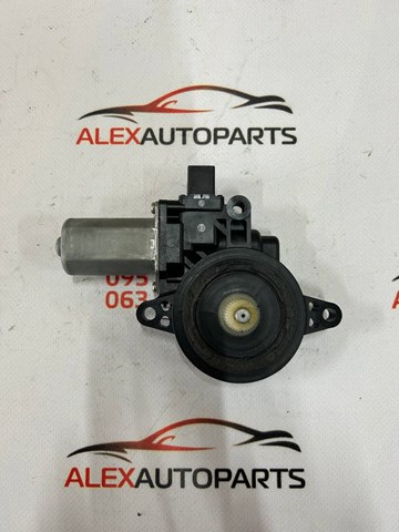 Двигун склопідіймача двері передньої, правої D6515858X MAZDA