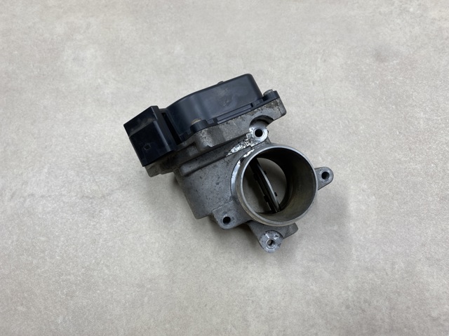 Заслінка повітряна 03L128063J VAG