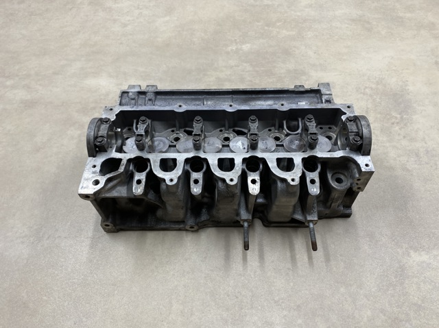 ГБЦ  двигуна 110426145R RENAULT