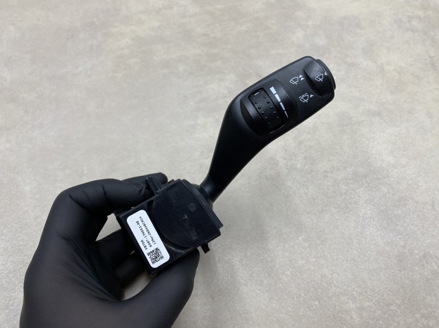 Перемикач підрульовий, правий 6G9T17A553AE FORD