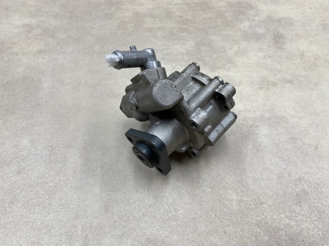 Насос гідропідсилювача 7613955535 ZF PARTS