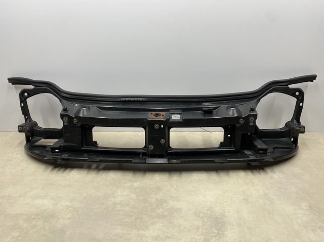 Кронштейн кріплення радіатора 8200143340 RENAULT