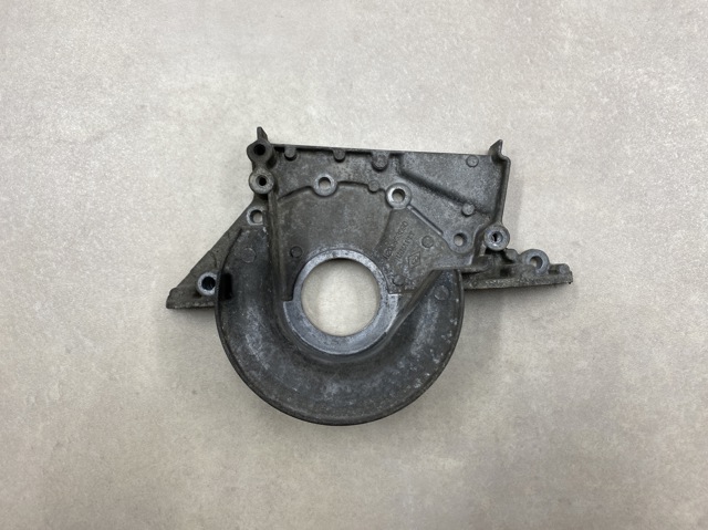 Кришка двигуна передня 8200563690 RENAULT