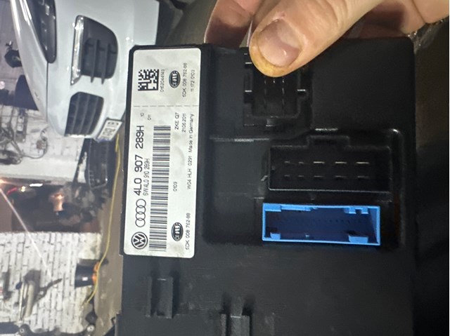 Блок управління центральним замком 4L0907289H VAG