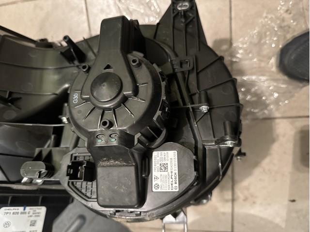Електромотор пічки 7P0820021 VAG