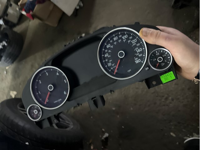 Прилади управління 7P6920983A VAG