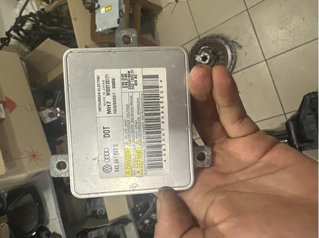 Модуль управління біксенон 8K0941597C VAG