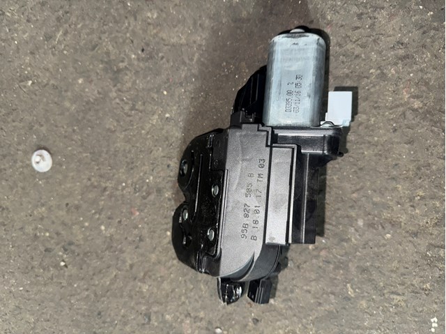 Центральний замок багажника 95B827505B PORSCHE