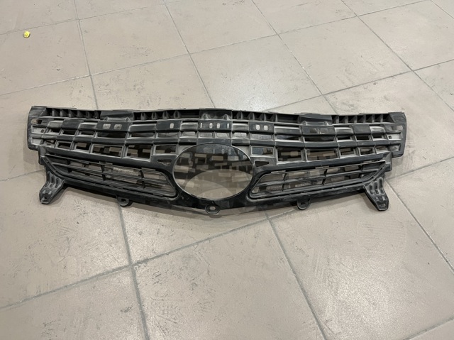 Решітка радіатора Toyota Prius