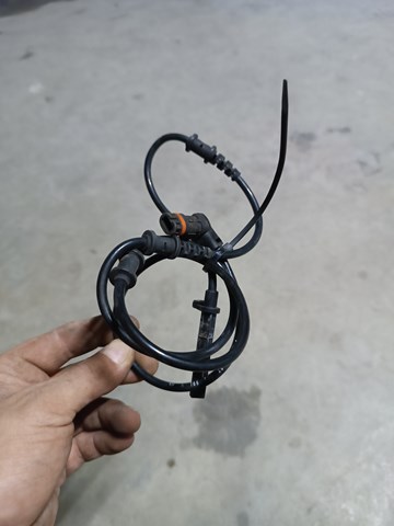 Передній датчик ABS A1669052601 MERCEDES