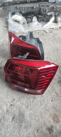 Задній правий стоп 2G0945096B VAG