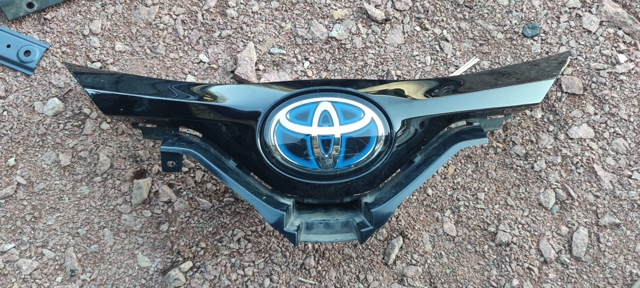 Решітка радіатора 53112F4070 TOYOTA