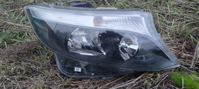 Фара передня права A4479067800 MERCEDES