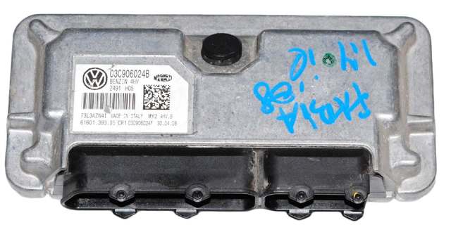 Комп'ютер двигуна 03C906024B VAG