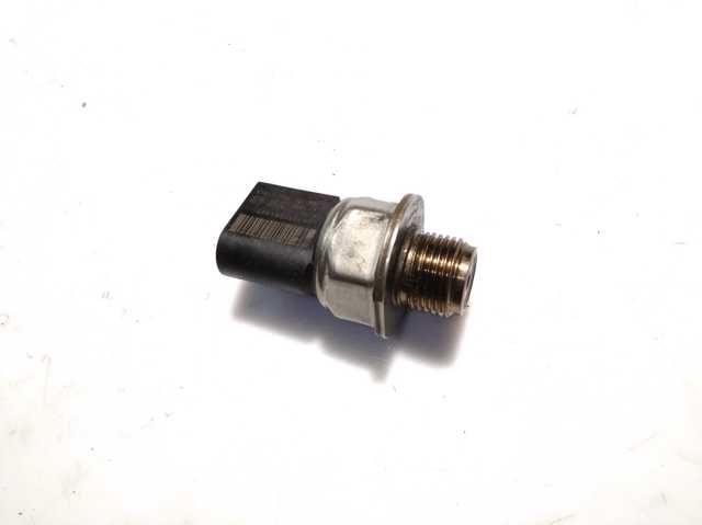 Датчик тиску палива 04L906054E VAG
