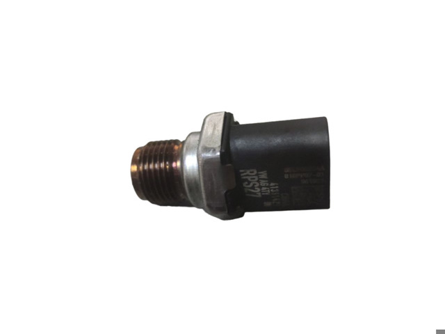 Датчик тиску палива 05L906054A VAG