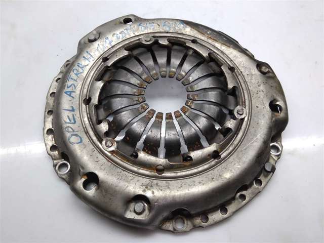 Натискний диск зчеплення 0666076 OPEL