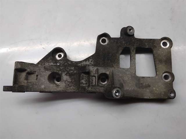 Кронштейн кріплення генератора 06F903143F VAG
