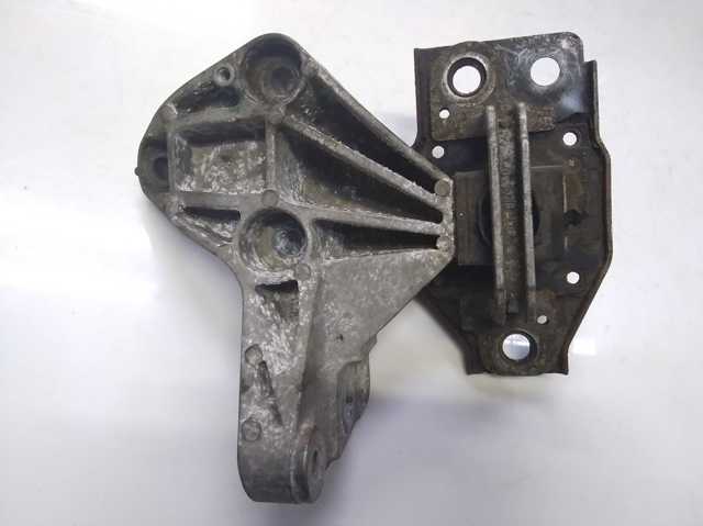Передня опора двигуна 11210JD500 NISSAN
