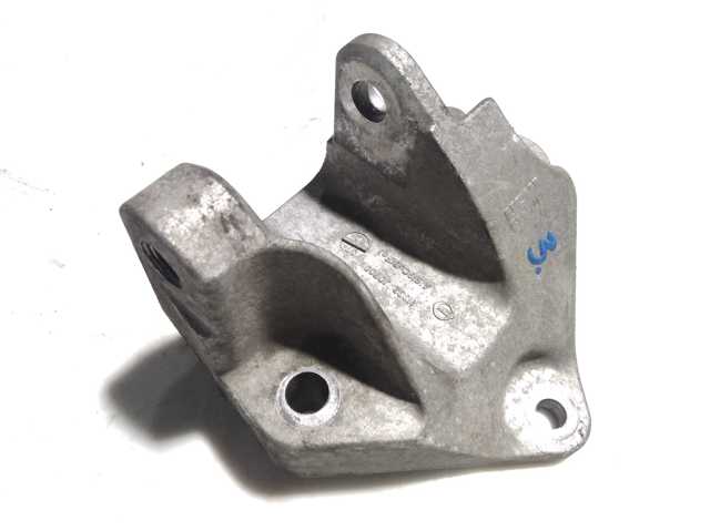 Кронштейн подушки (опори) двигуна, задньої 11332JD700 NISSAN