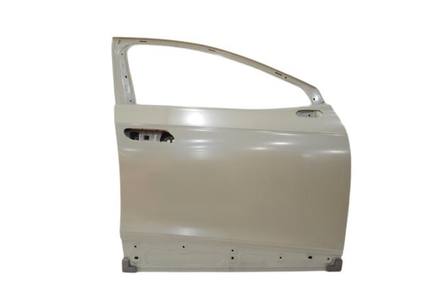 Пасажирські передні двері 11A831056A VAG
