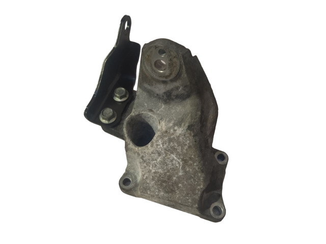 Кронштейн подушки (опори) двигуна, правої 1231526010 TOYOTA