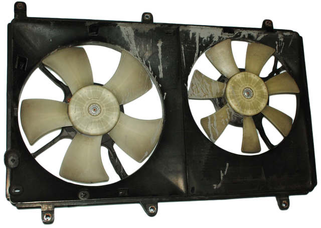 Мотор вентилятора системи охолодження, правий 1355A036 MITSUBISHI