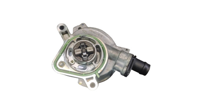 Насос вакуумний 146508066R NISSAN