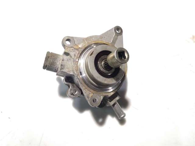 Насос вакуумний 14650EB70A NISSAN