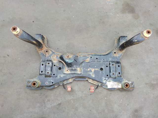 Передня балка Ford Kuga 1