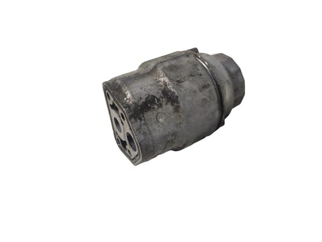Кронштейн масляного фільтра 156770R010 TOYOTA