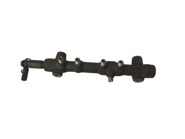 Паливна рампа 175205X00A NISSAN