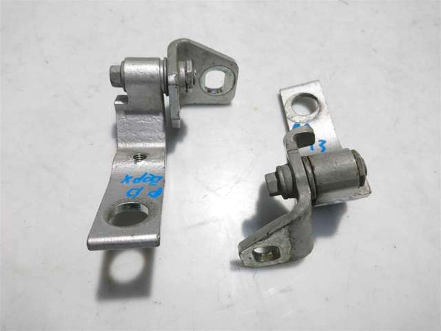Петля задніх правих дверей 1781668 FORD