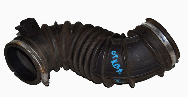 Патрубок повітряний 178810D200 TOYOTA