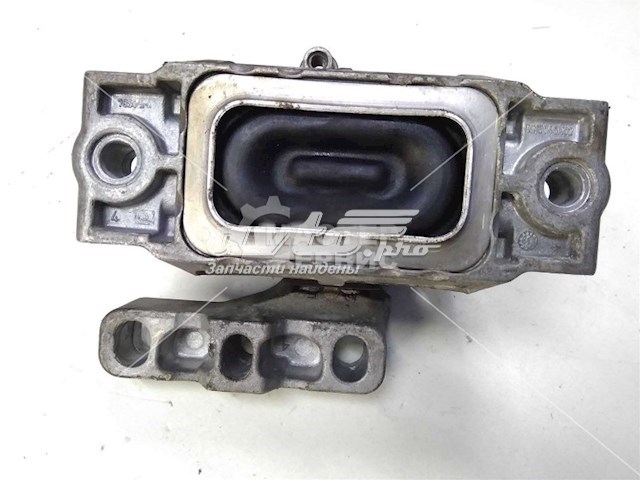 Права подушка мотора 1K0199262AC VAG