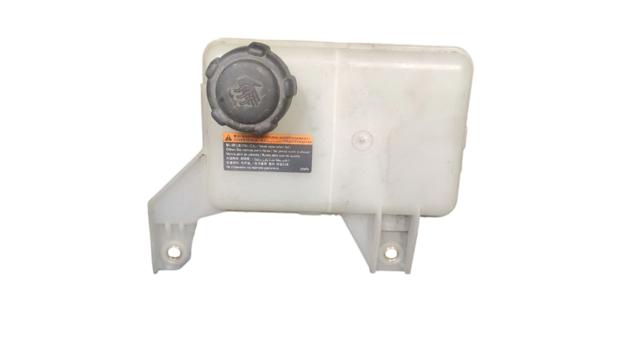Водяний бачок системи охолодження 217103NL0A NISSAN