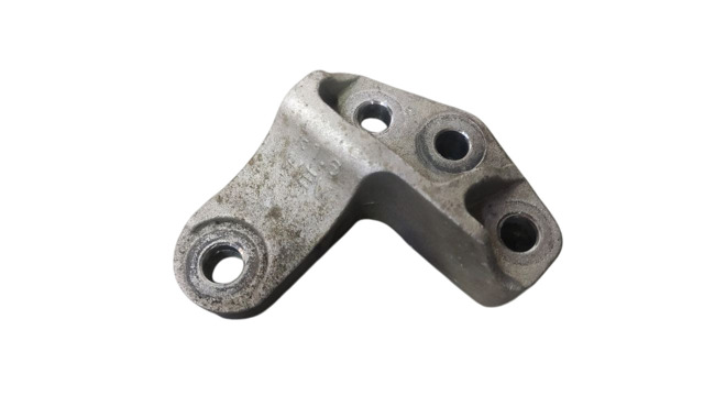 Кронштейн подушки (опори) двигуна, правої 21825G2000 HYUNDAI