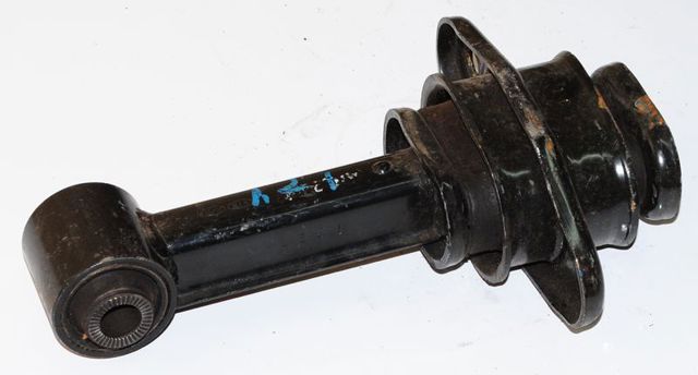 Подушка (опора) двигуна, нижня 219501Y200 HYUNDAI