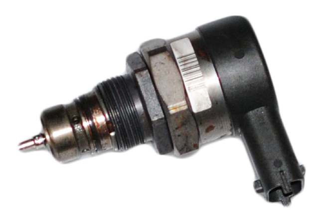 Регулятор тиску палива 226706711R RENAULT