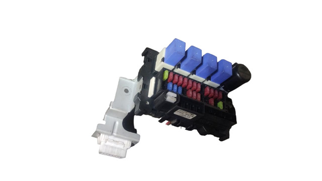 Коробка запобіжників 24311F9910 NISSAN