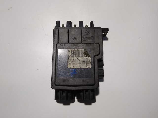 Коробка запобіжників 243800014R RENAULT