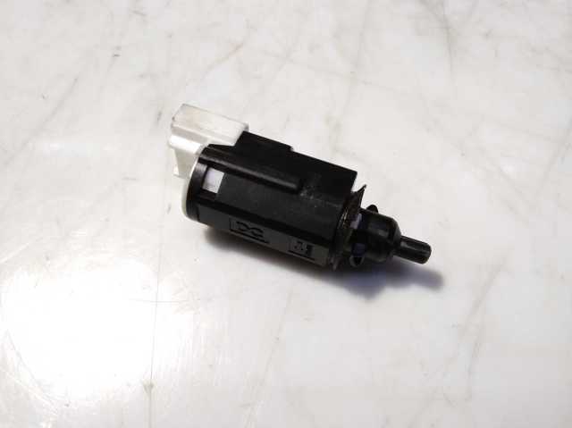 Датчик включення зчеплення 2532500Q0B NISSAN