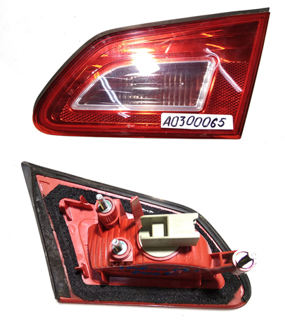 Фара задня права внутрішня 26540JK00A NISSAN
