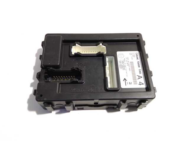 Блок управління комфорту 284B11KB0C NISSAN